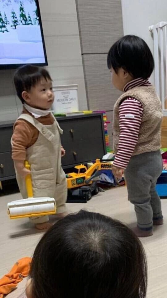 25178bedeb0ef1a3f7fa573056cd78fd.webp 노가다 아재들 일촉즉발 상황.jpg