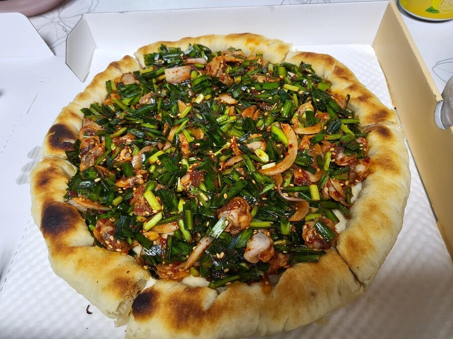 ee64d6ff333cbb896c21d39ca235efc3.webp 강릉에서 판매하는 특이한 피자.pizza