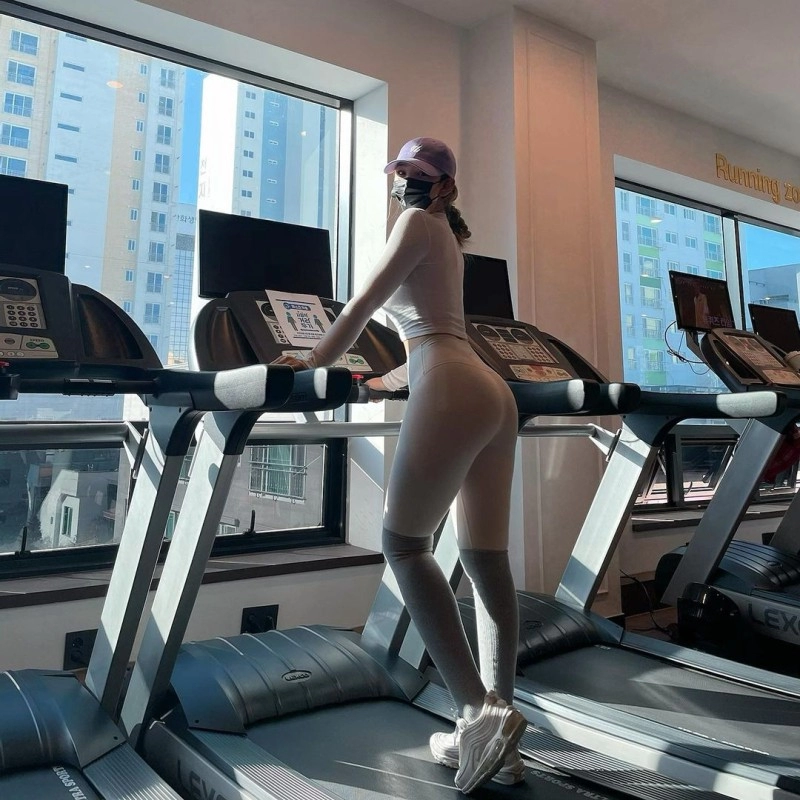 헬스장 흔한 여자트레이너 몸매