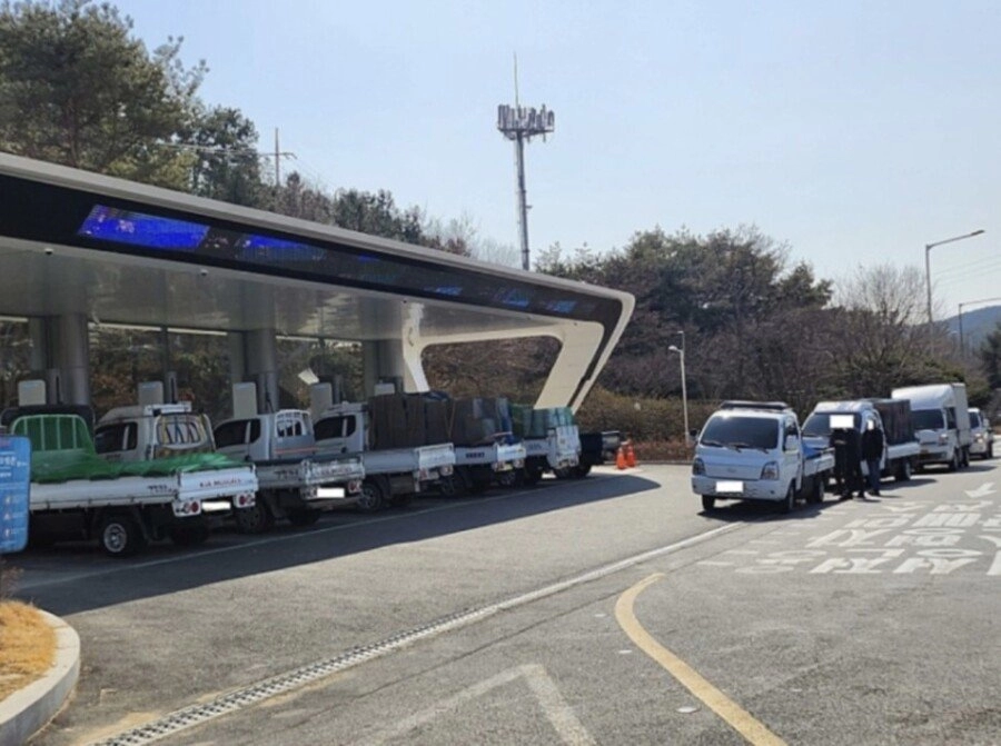 멸망중인 한국 전기차 충전소 근황