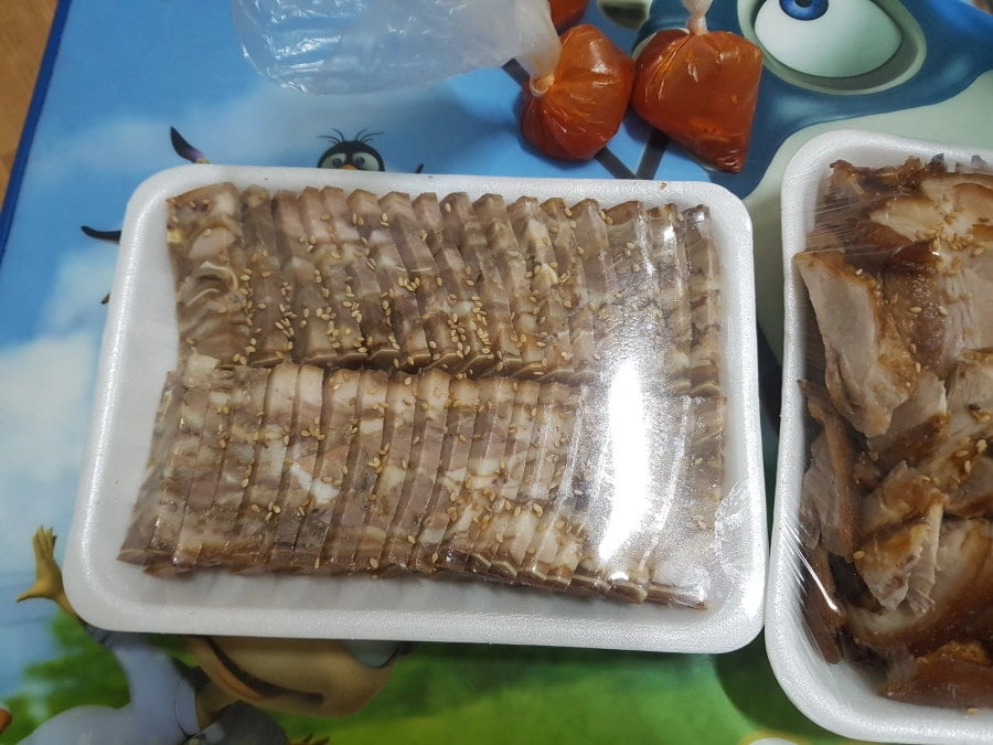 합쳐서 20700원짜리 시장족발 ㄷㄷ