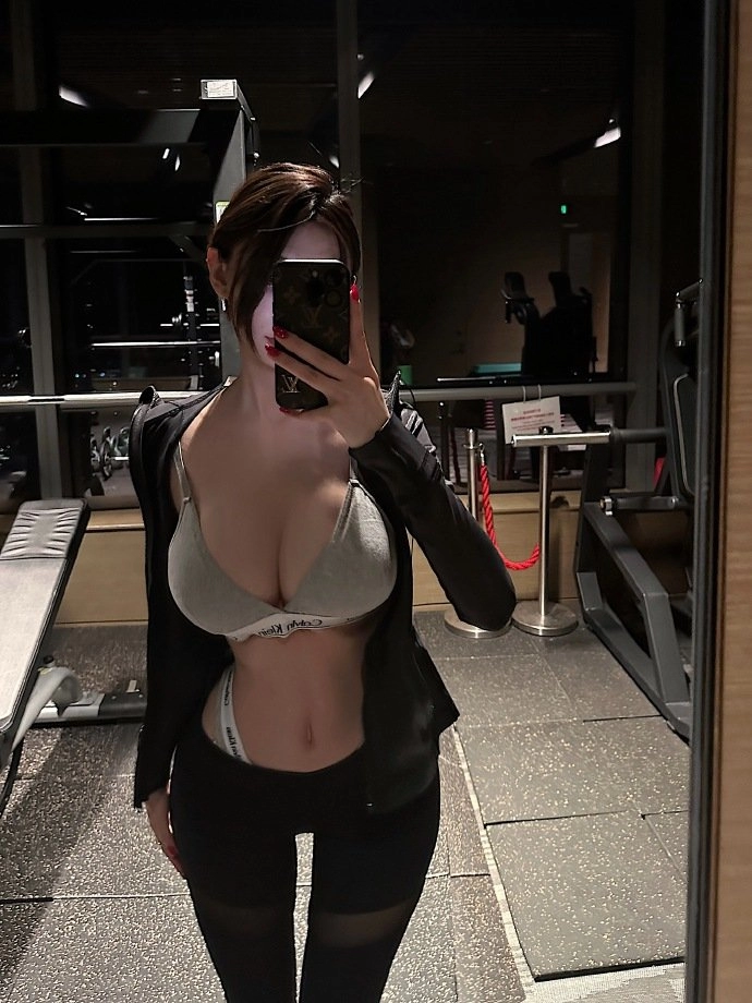 헬스장 레깅스 섹트녀
