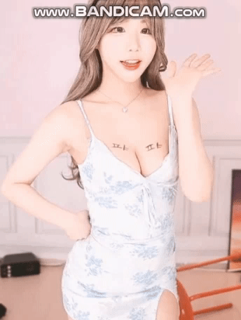 날이 꿉꿉할땐 이런 살랑살랑이 필요하지 핡