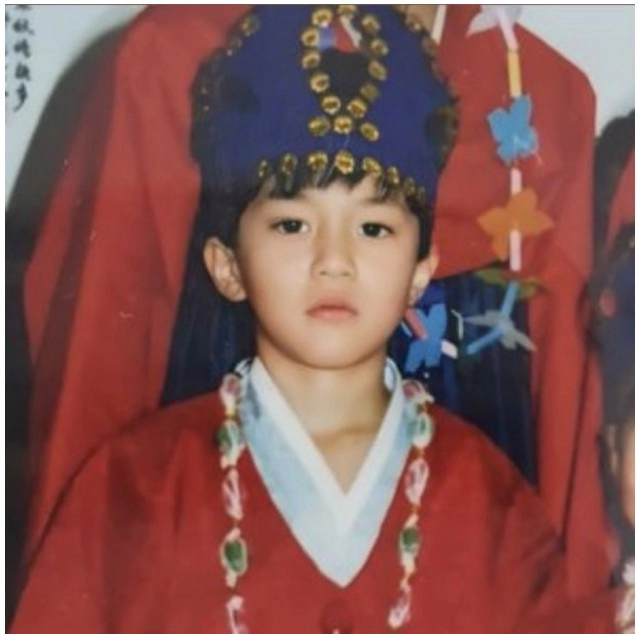 이동욱 유치원때 사진 ㄷㄷ