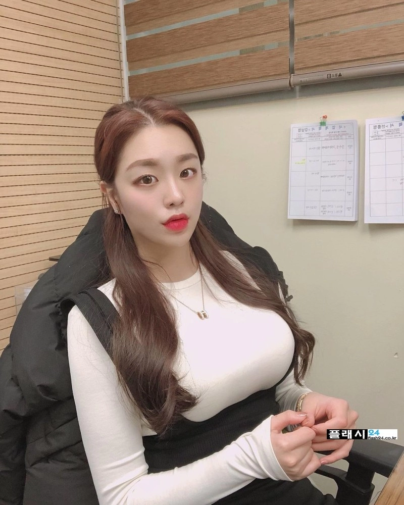 월급 더 주고싶은 여직원