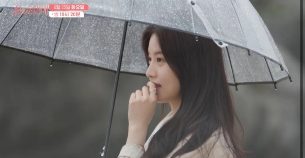 여자 이 외모면 무당이어도 만날 수 있습니까?