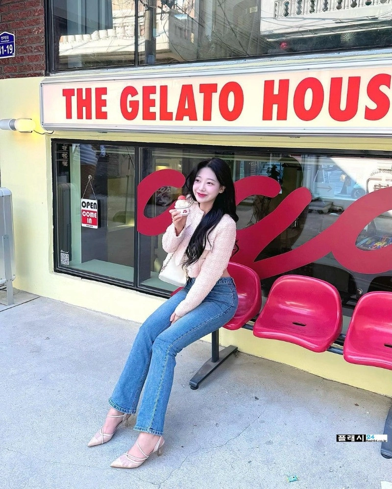 치어리더 우수한 사복 봉긋