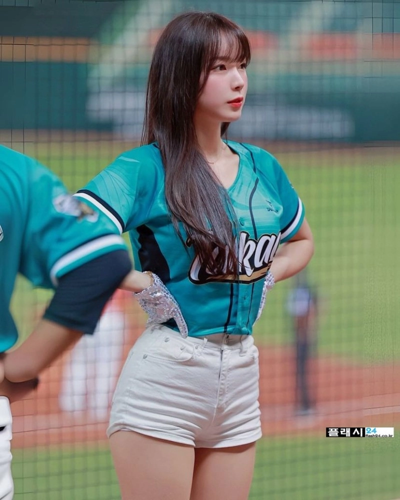 대만 진출한 안지현 치어리더