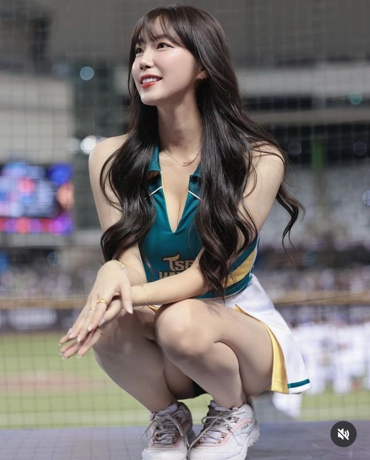 대만 진출한 안지현 치어리더 근황