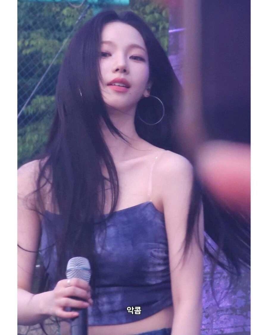카리나 대학축제 레전드 폰카짤