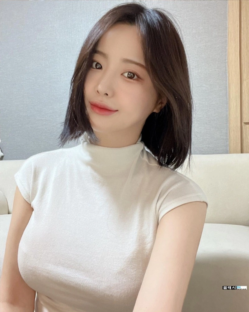 이게 여자고 이게 육체다