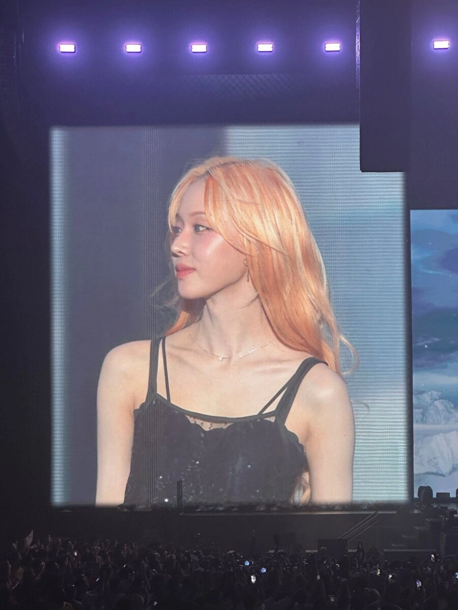 에스파 콘서트 윈터 전광판