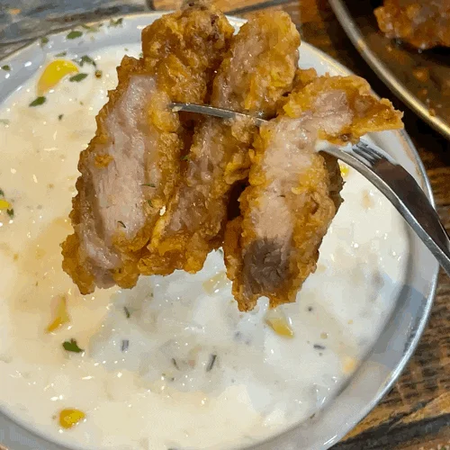 부산에서만 판다는 돼지갈비후라이드