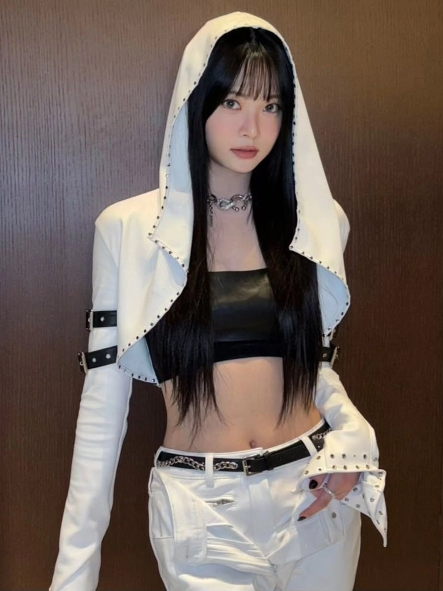 르세라핌 홍은채 잘록한 허리라인