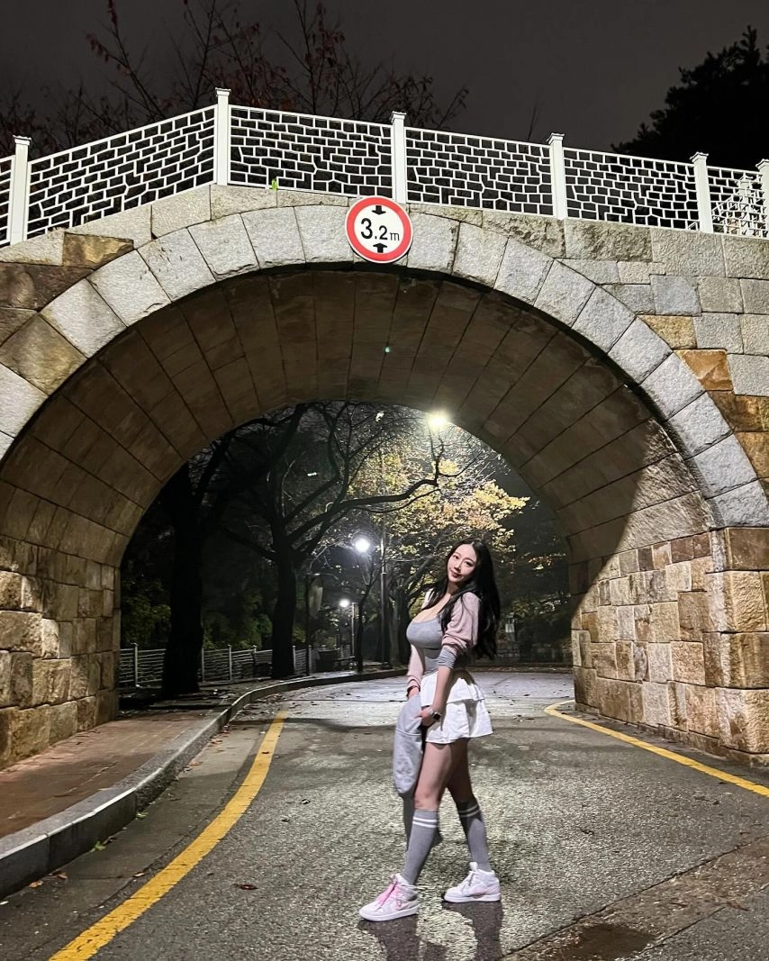 묵직한 미드가 진짜 대단한 모델