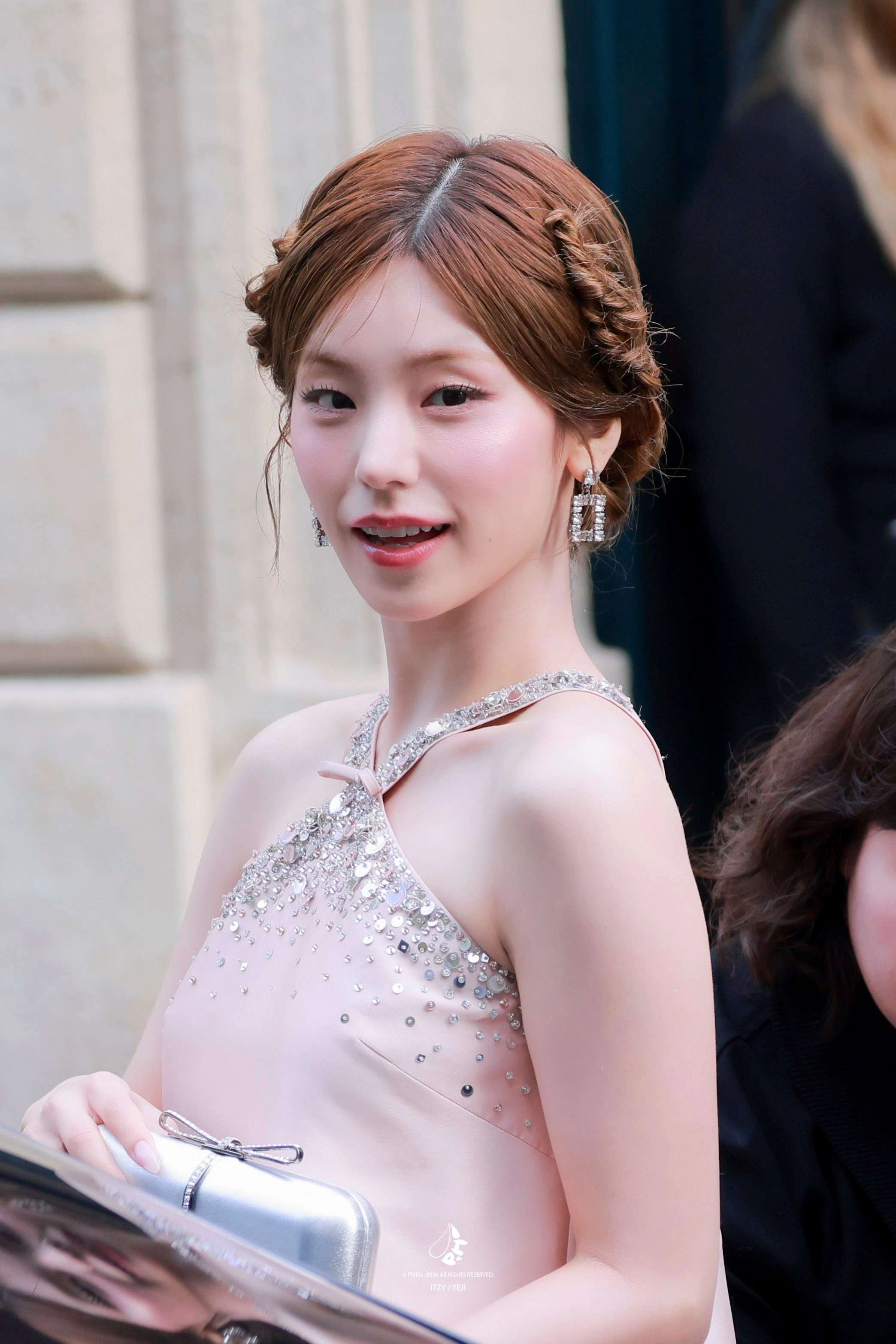 예지 비주얼 미쳤네