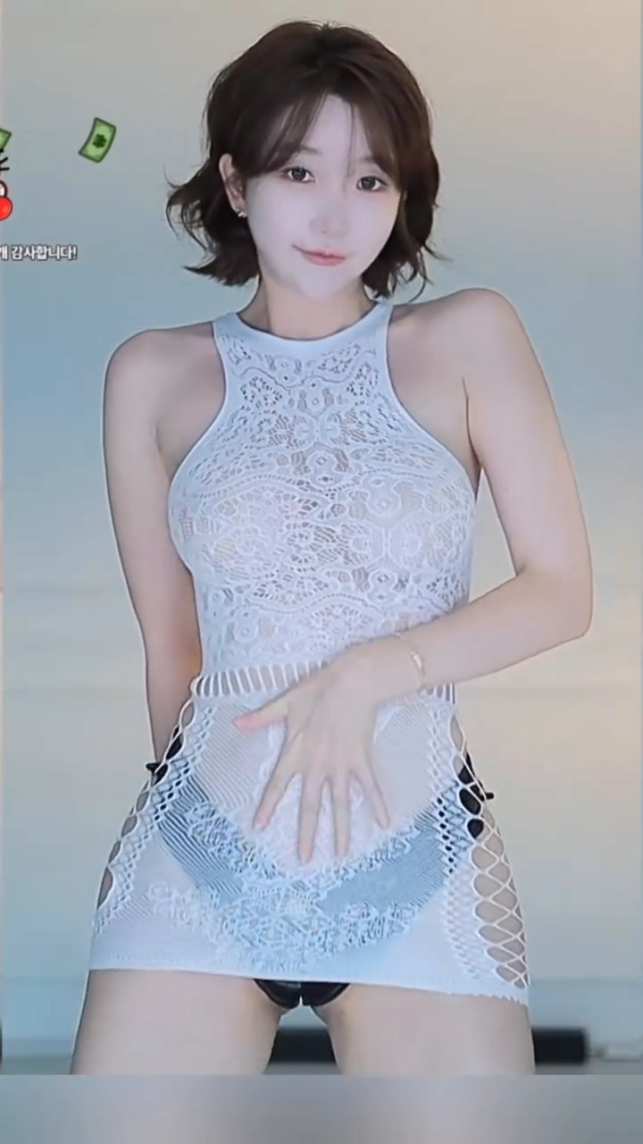 하설아 도끼자국 리액션 중 핫팬츠 파고들어