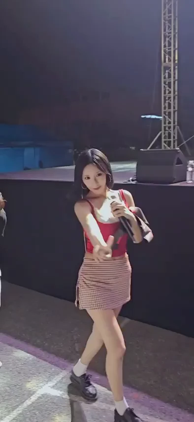 초원 실물 미쳤다