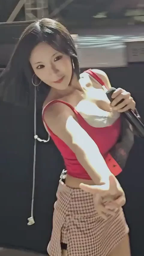 초원 실물 포스